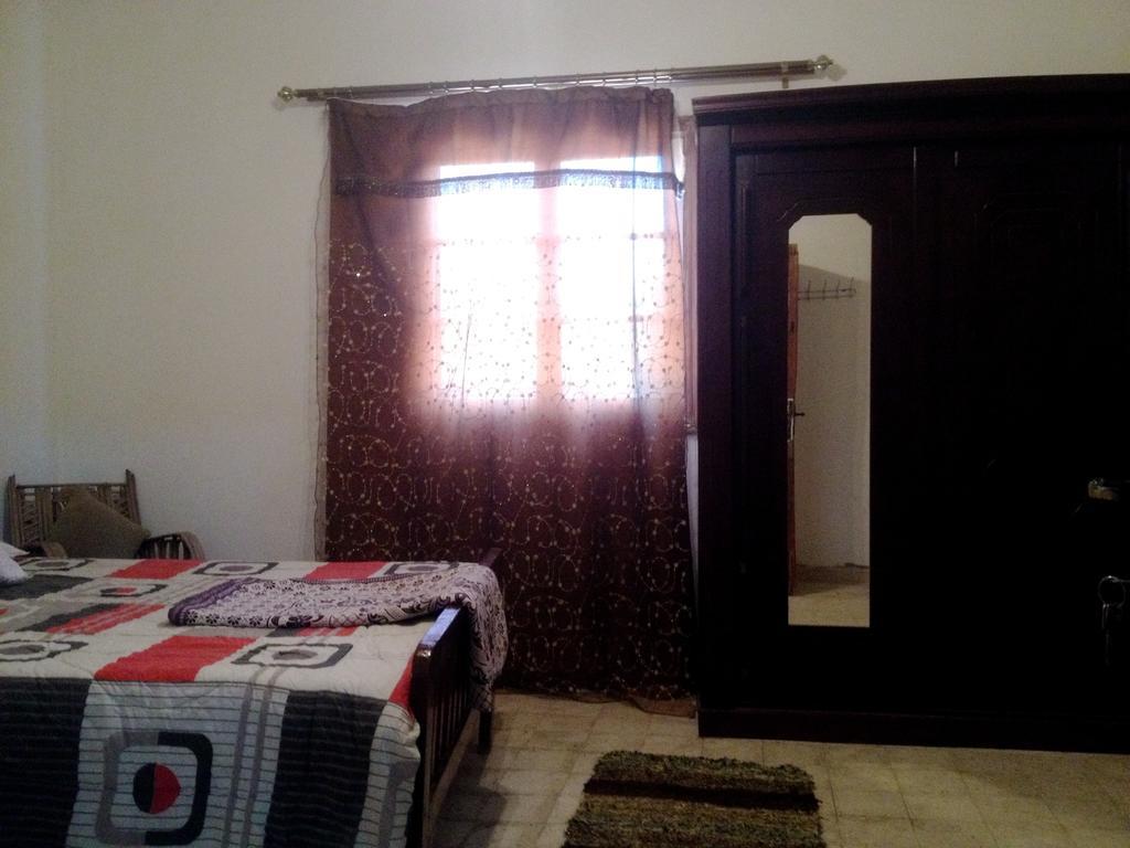 Pyramids Loft Homestay Kafret el-Gabal Oda fotoğraf